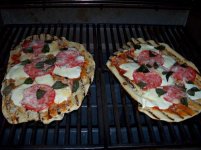 grilled pizza 004.jpg