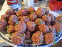 German meatballs 1 - raw.JPG