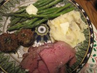 Prime rib 4, Christmas plate.JPG