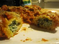 Spinach-stuffed manicotti, plated.JPG